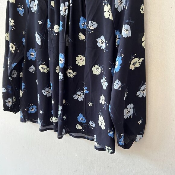 Ann Taylor Blouse Womens Medium Petite Blue Floral NWT Long Sleeve Keyhole Neck - Picture 3 of 8
